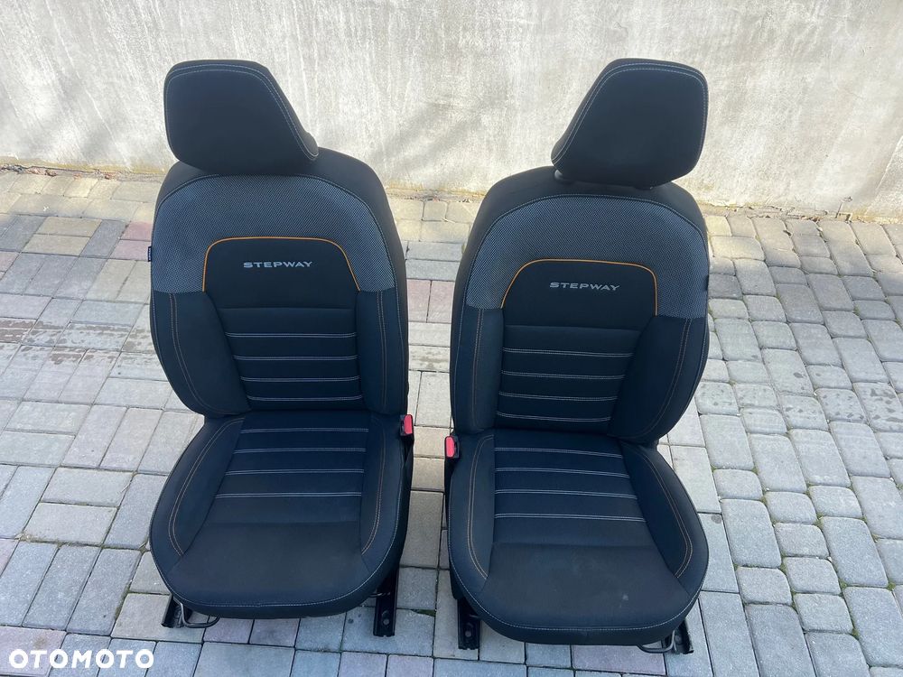 FOTEL FOTELE PRZÓD PRZEDNI PRAWY LEWY KIEROWCY PASAŻERA PODUSZKA DACIA SANDERO STEPWAY III - 1