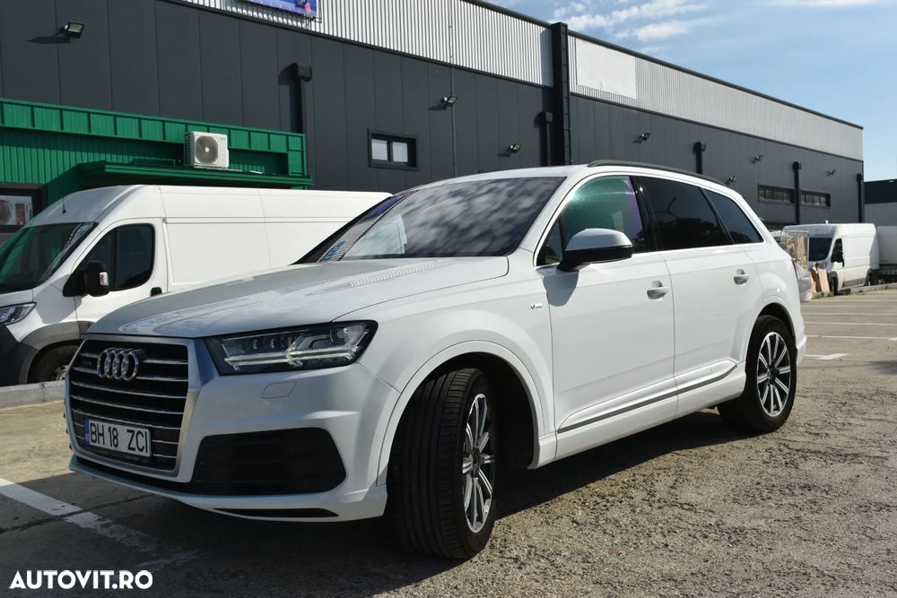 Audi Q7 - 1