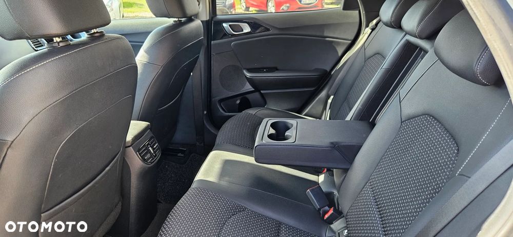 Kia XCeed 1.6 GDI DCT6 OPF PLATINUM - 22