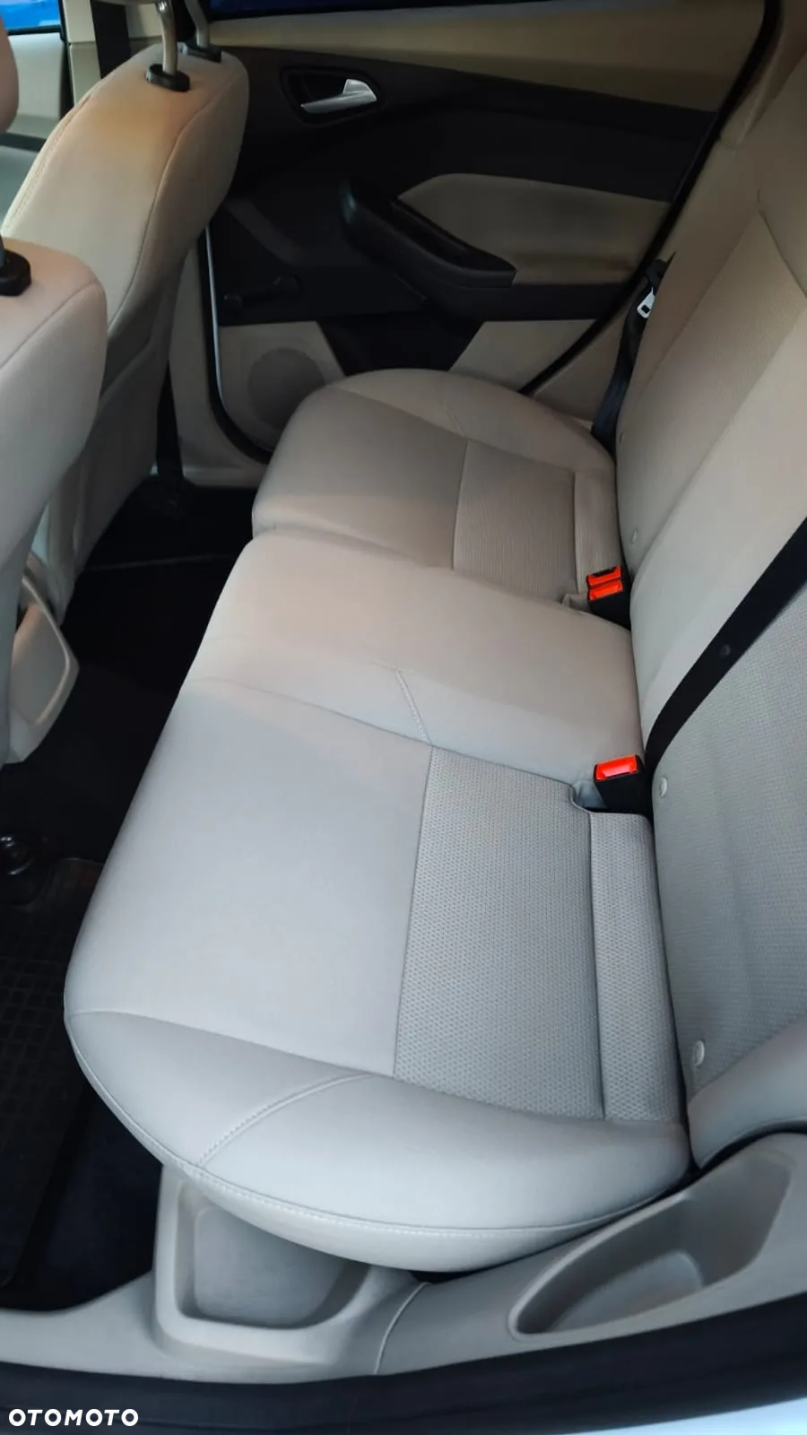 Ford Focus 1.6 Trend - 25