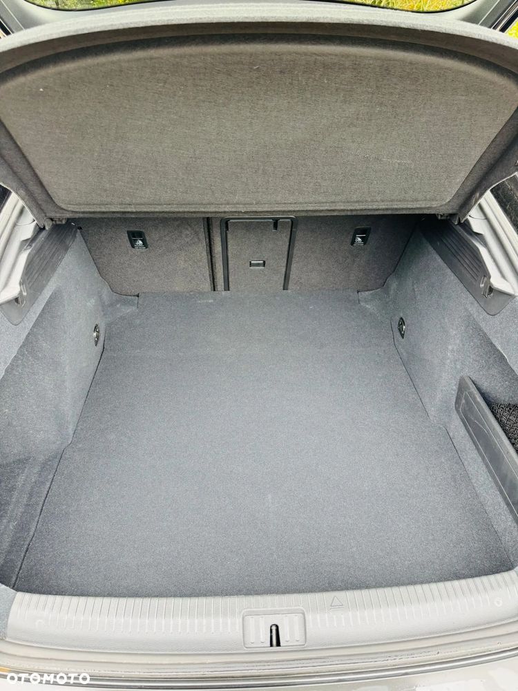 Volkswagen Arteon 2.0 TDI SCR DSG R-Line - 30