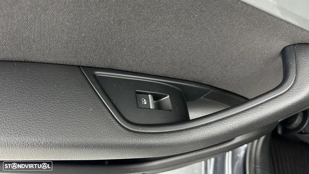 Audi A4 Avant 2.0 TDI Advance - 45