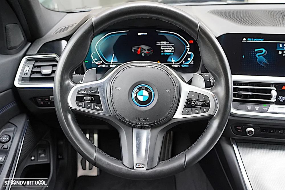 BMW 330 e Pack M Auto - 38