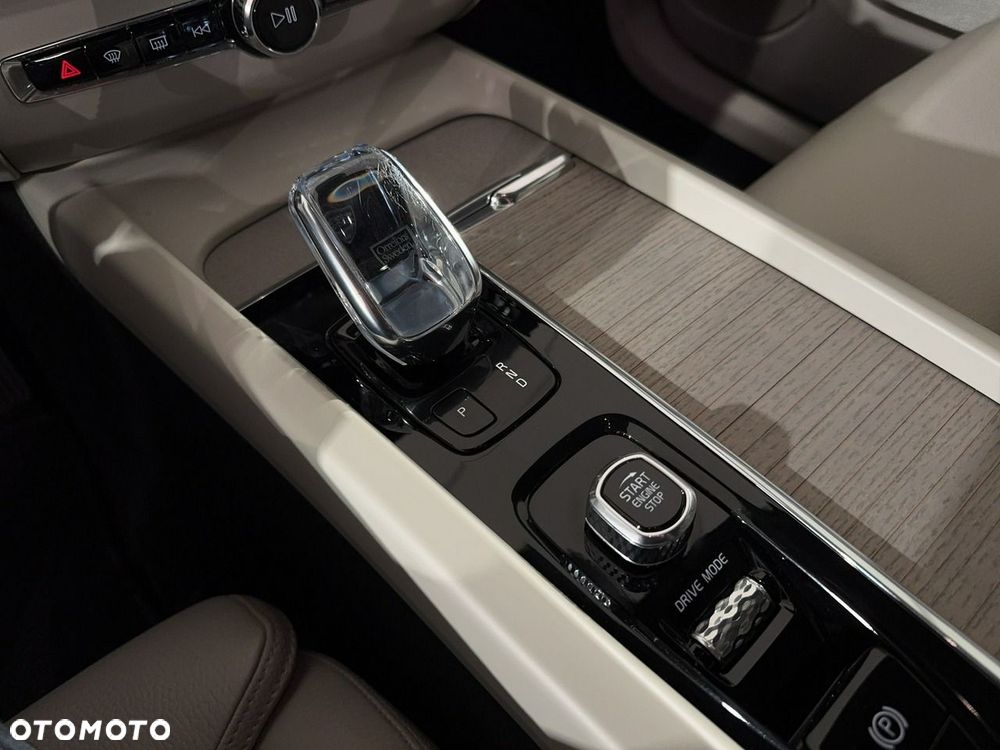 Volvo XC 60 - 31