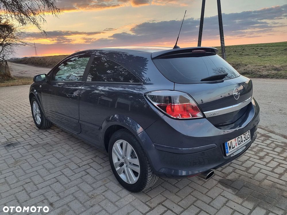 Opel Astra 1.6 Turbo Sport - 3