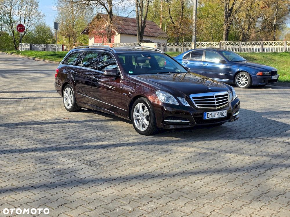 Mercedes-Benz Klasa E 250 CDI DPF BlueEFFICIENCY Avantgarde - 3