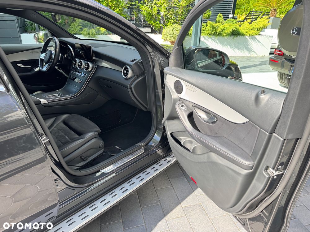 Mercedes-Benz GLC 220 d 4Matic 9G-TRONIC AMG Line - 15