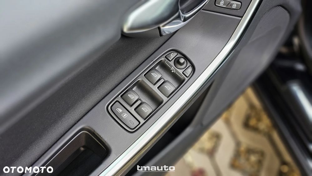 Volvo V60 T4 Kinetic - 28