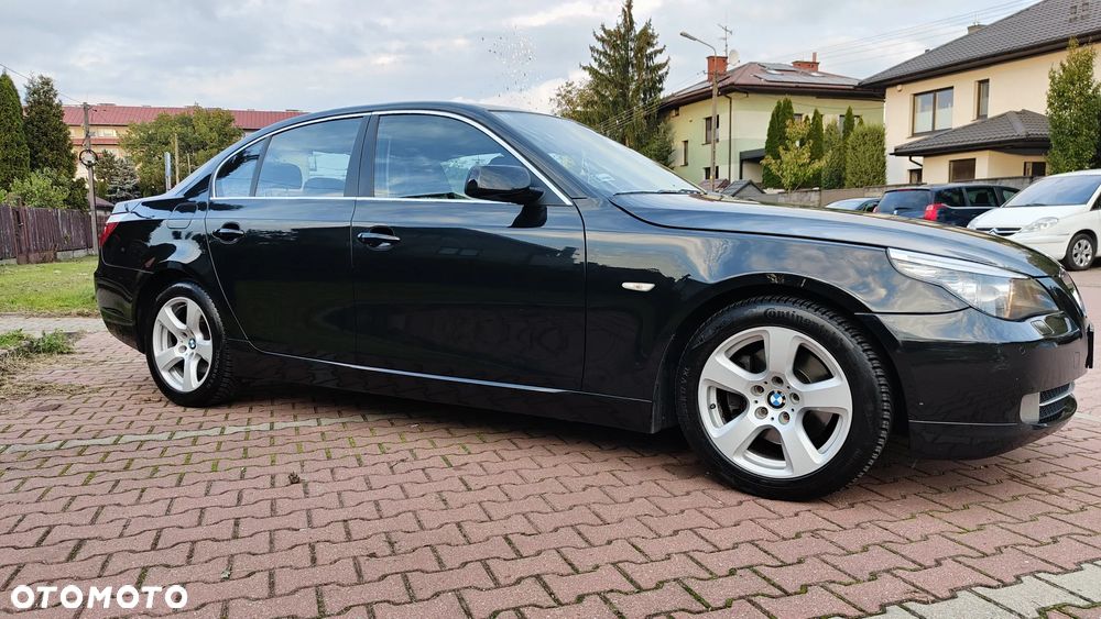 BMW Seria 5 520d - 23