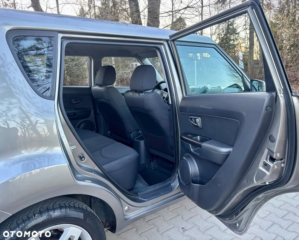 Kia Soul 1.6 CRDI L - 29