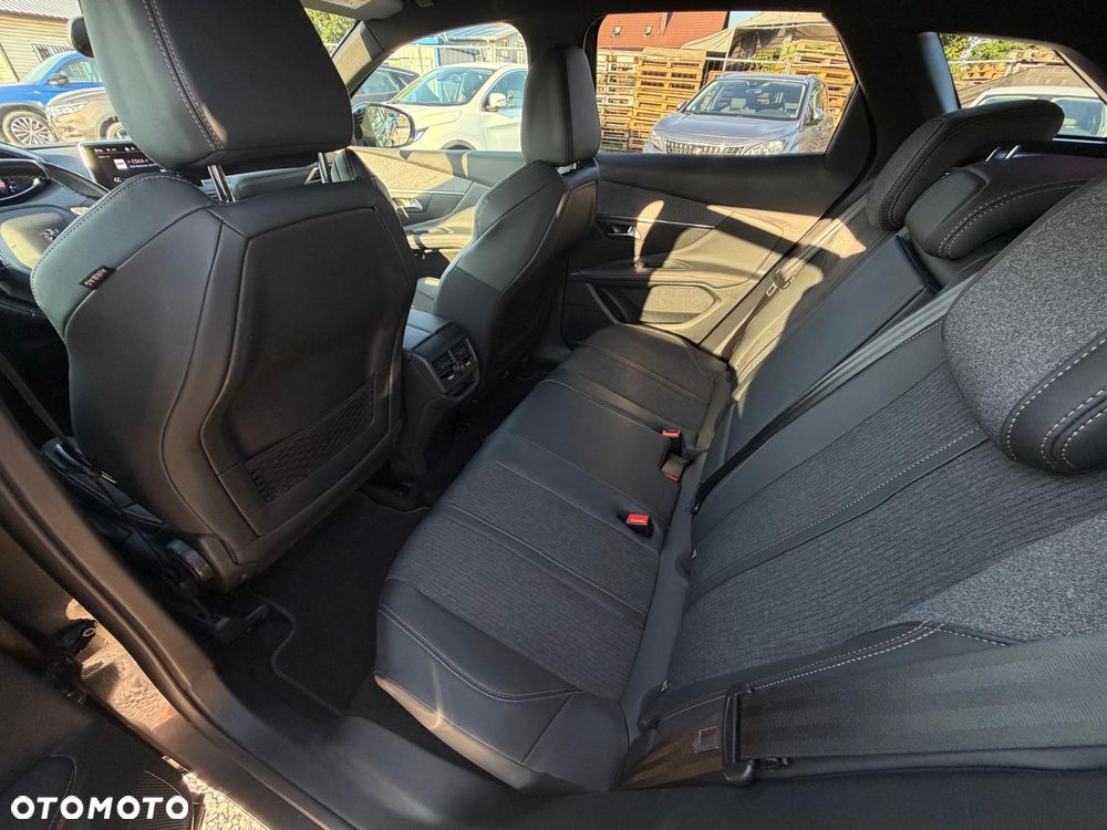 Peugeot 3008 1.6 PureTech GPF GT Line S&S EAT8 - 22