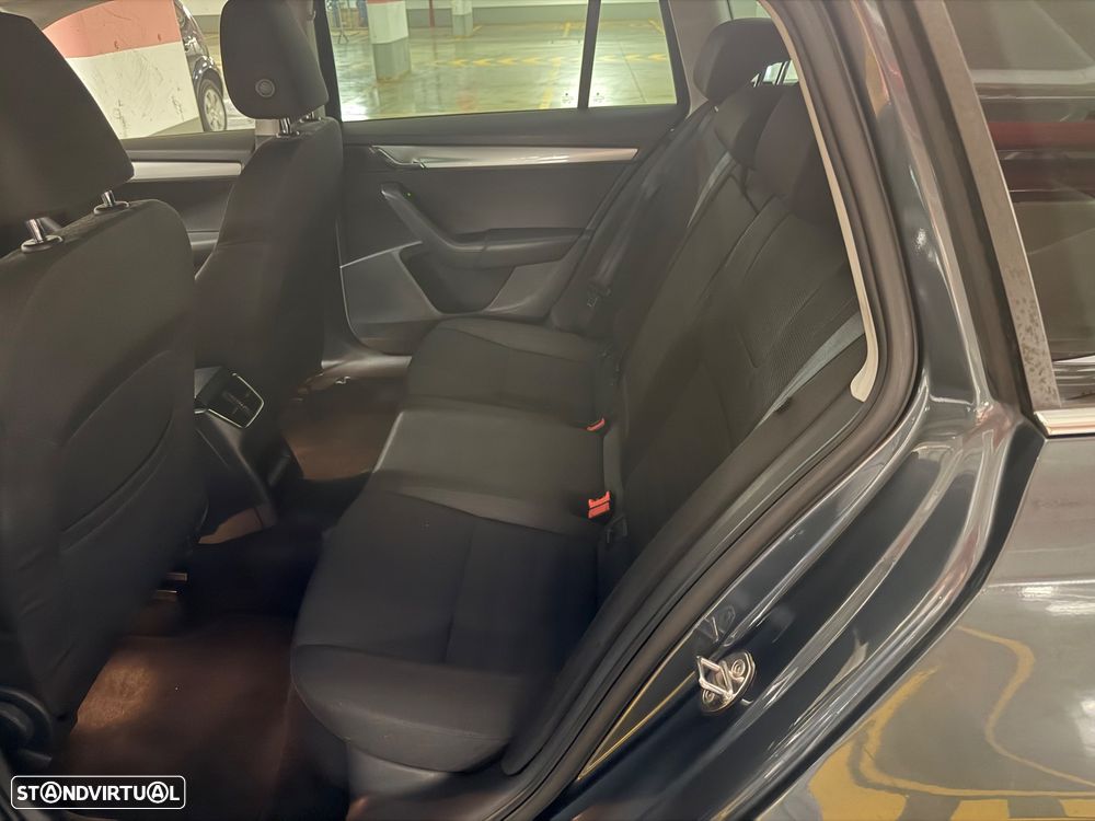 Skoda Octavia Break 1.6 TDi Elegance - 10