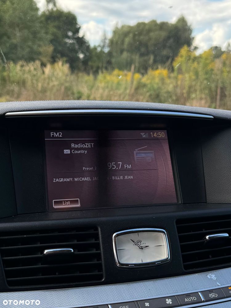Infiniti Q70 3.7 S Premium - 24