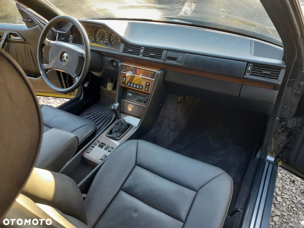 Mercedes-Benz W124 (1984-1993) - 14