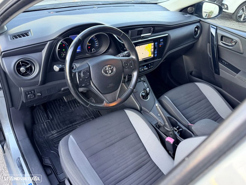 Toyota Auris Touring Sports 1.8 HSD Sport+Navi - 6