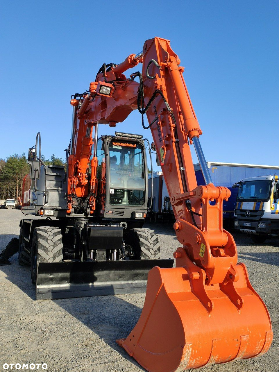 Hitachi ZX140 Koparka Kołowa - 4