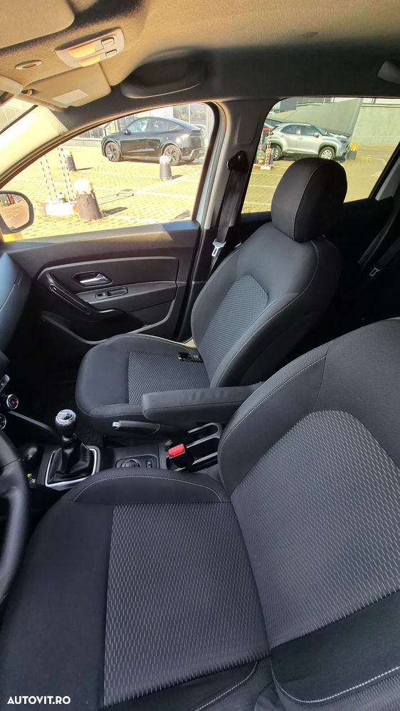 Dacia Duster 1.5 dCi 4WD Comfort - 12