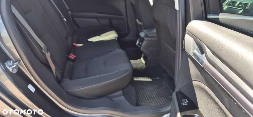 Ford Mondeo 2.0 EcoBlue Titanium - 21