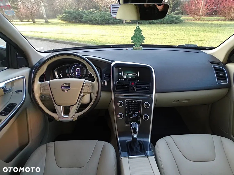 Volvo XC 60 D4 AWD Summum - 6