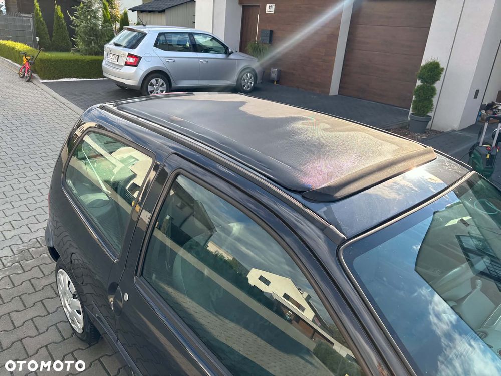Renault Twingo 1.2 8V Authentique - 4
