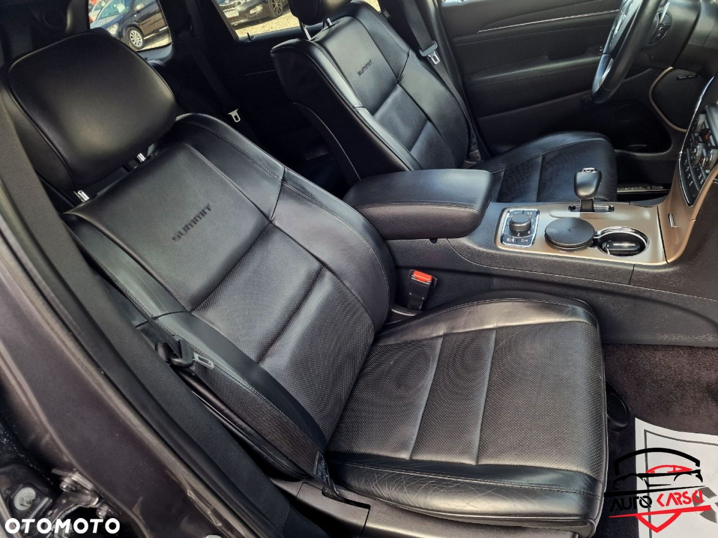 Jeep Grand Cherokee - 26