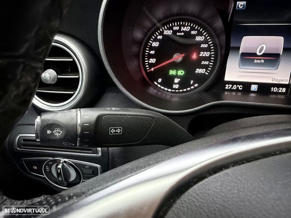 Mercedes-Benz C 180 d AMG Line - 24