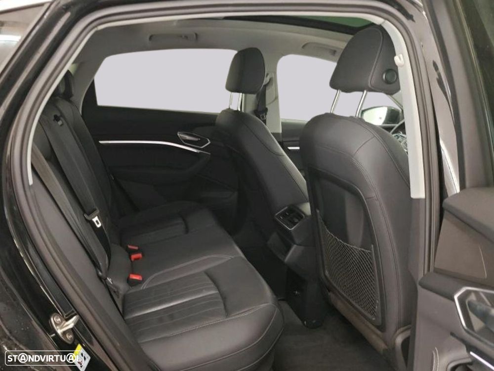 Audi e-tron Sportback - 8