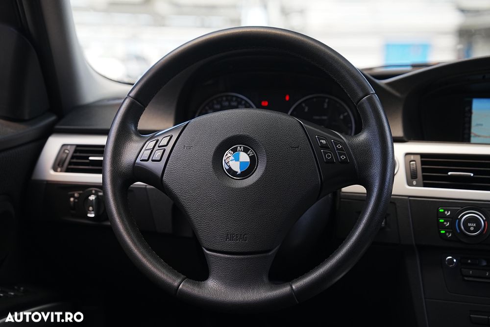 BMW Seria 3 320d - 13
