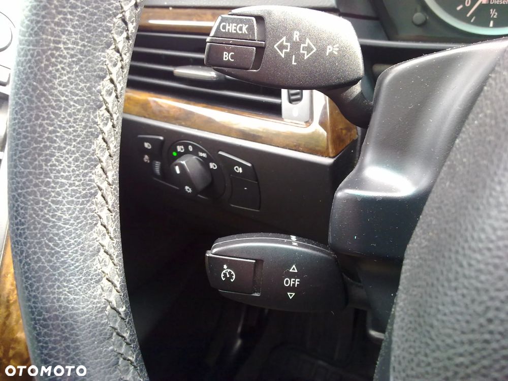 BMW Seria 5 530xd - 25