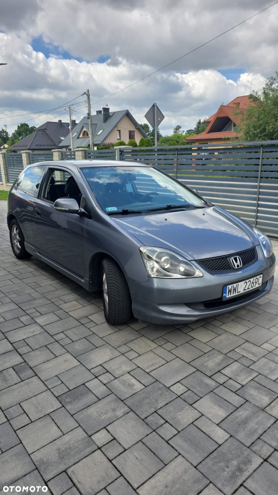 Honda Civic 1.4i LS - 2