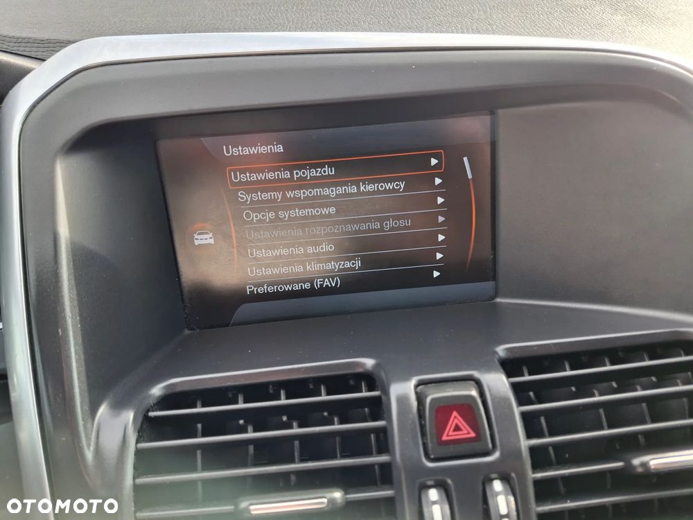 Volvo XC 60 D3 Edition Pro - 32