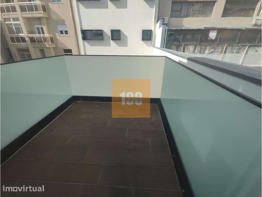 T2 com varanda e garagem em Espinho - Grande imagem: 5/34