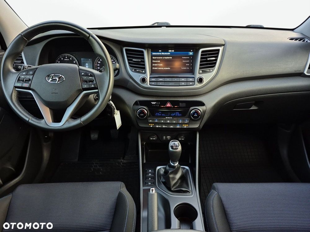 Hyundai Tucson 1.6 GDI BlueDrive Style 2WD - 12