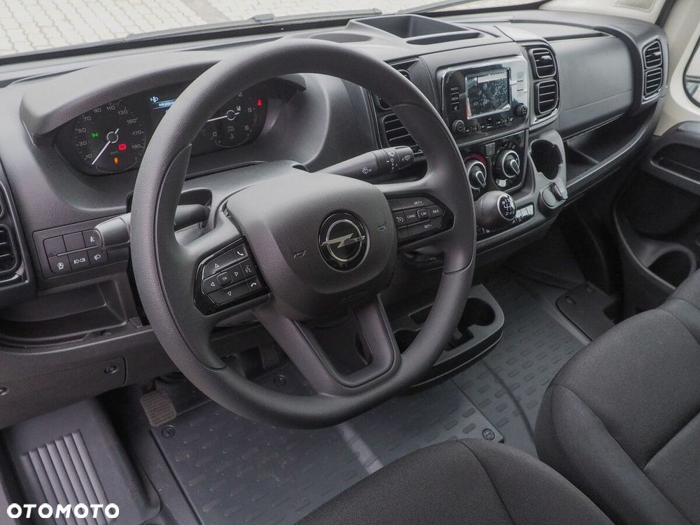 Opel movano - 11