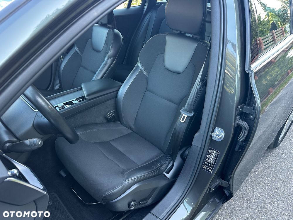 Volvo V60 D3 Drive-E Momentum - 14