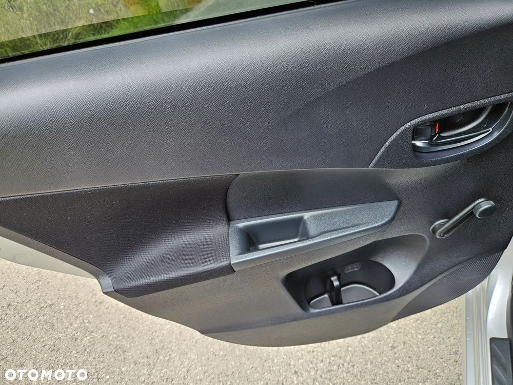 Toyota Verso S 1.33 VVT-i Multidrive Club - 35