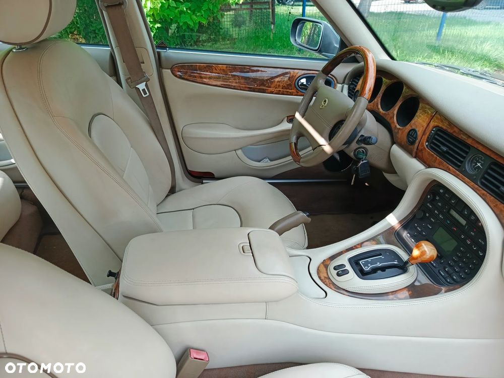 Jaguar XJ 4.0 Executive - 27
