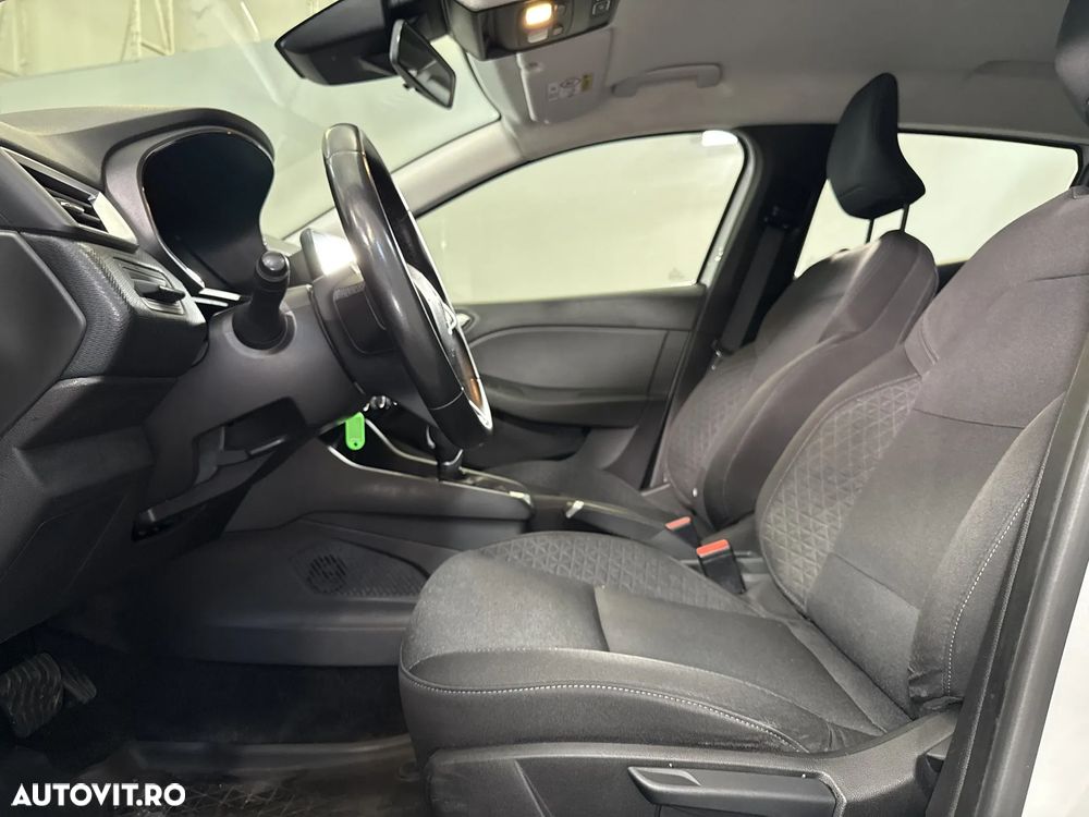Renault Clio - 23