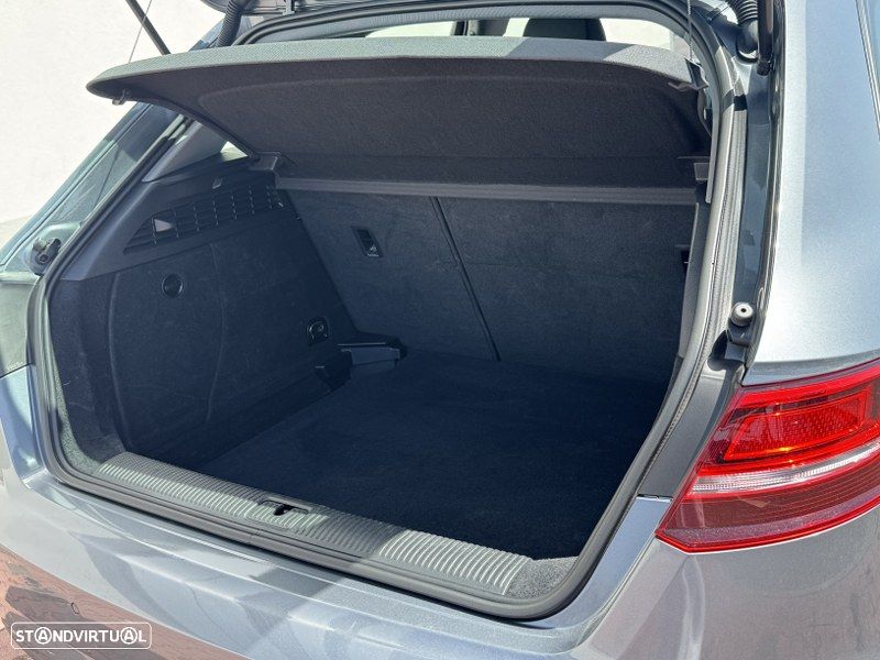 Audi A3 Sportback 2.0 TDI Design - 28