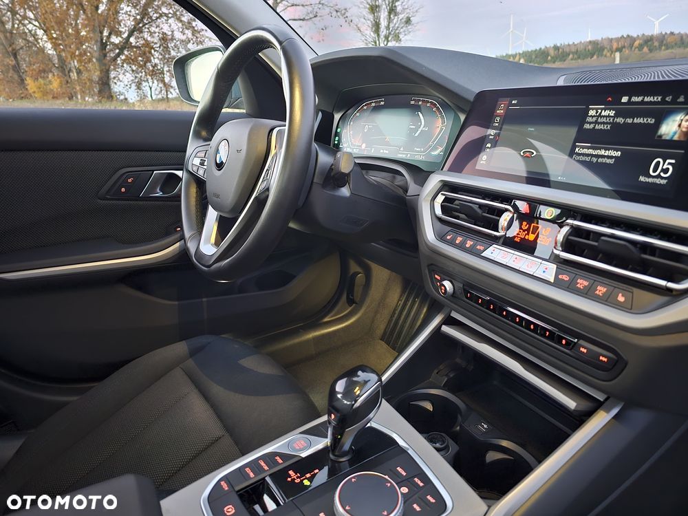 BMW Seria 3 320d Advantage - 9