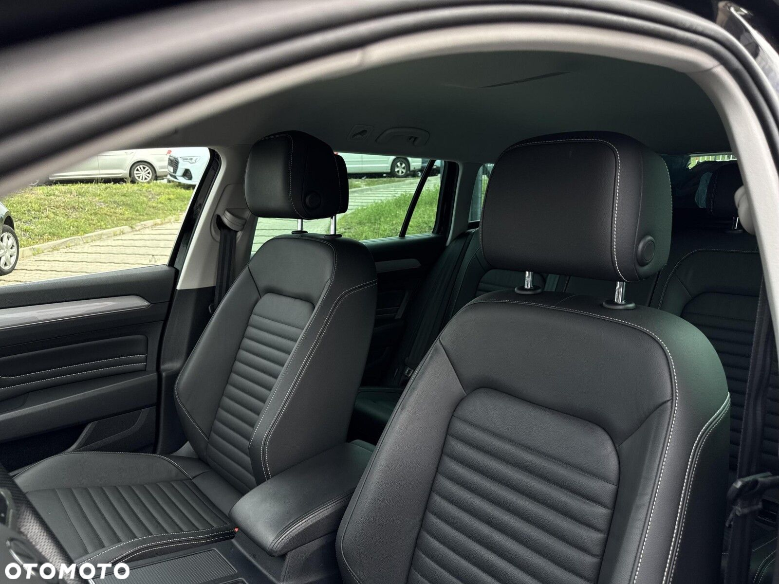 Volkswagen Passat - 18