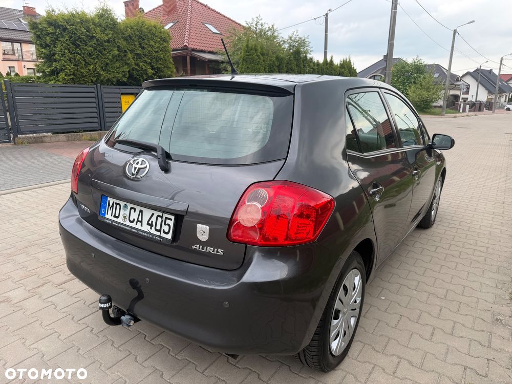 Toyota Auris 1.33 VVT-i Edition - 16