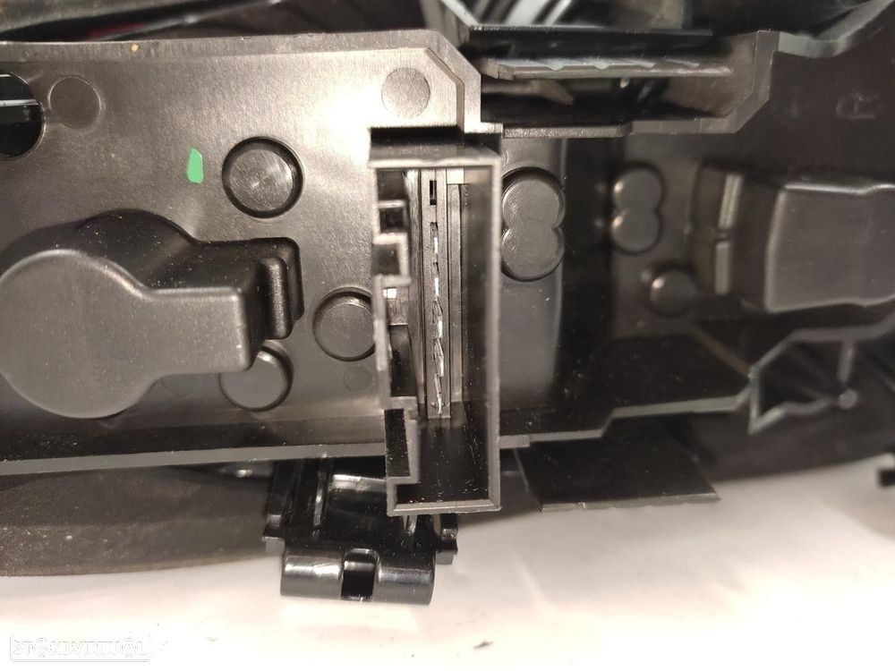 FAROLIM TRASEIRO DIREITO MINI MINI 2004 -63217166956 - 3