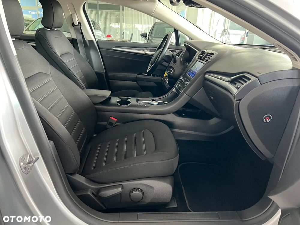 Ford Mondeo 2.0 EcoBlue Titanium - 41