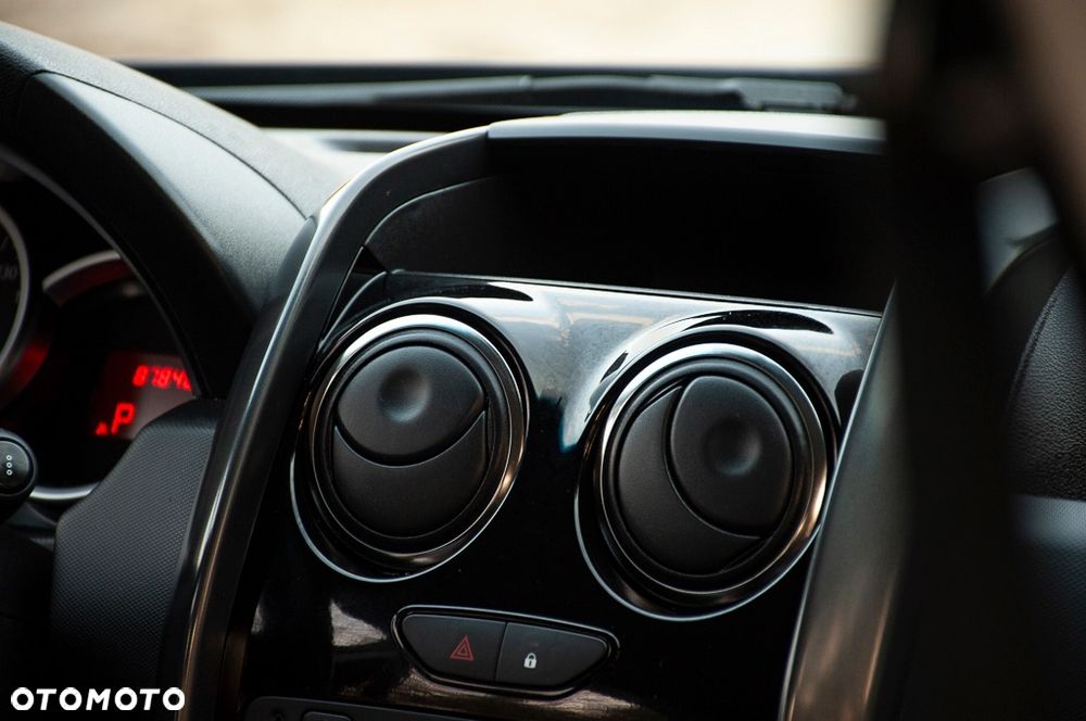 Dacia Duster dCi 110 FAP 4x2 EDC Blackshadow - 33