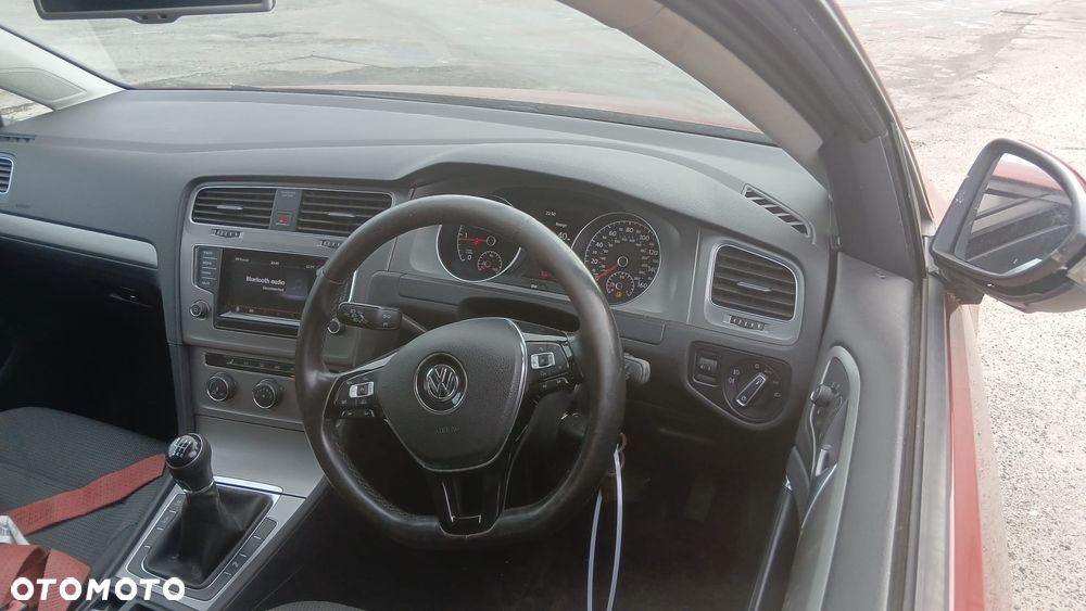 Volkswagen Golf 2.0 TDI BlueMotion Technology Edition - 6