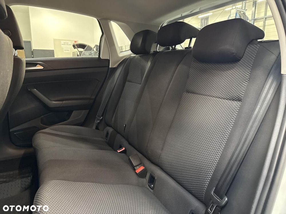 Volkswagen Polo - 12