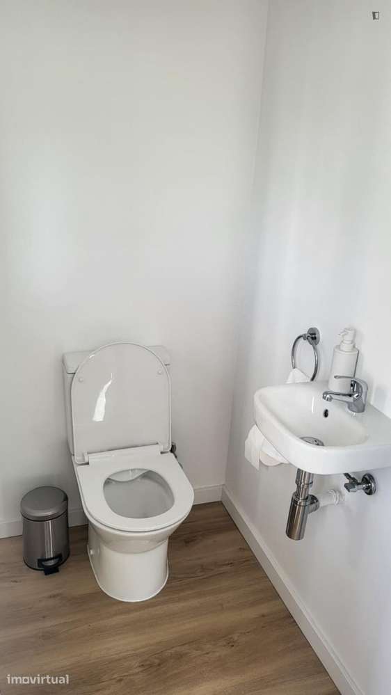 Quarto - localizado em Águas Santas Porto - Grande imagem: 2/11