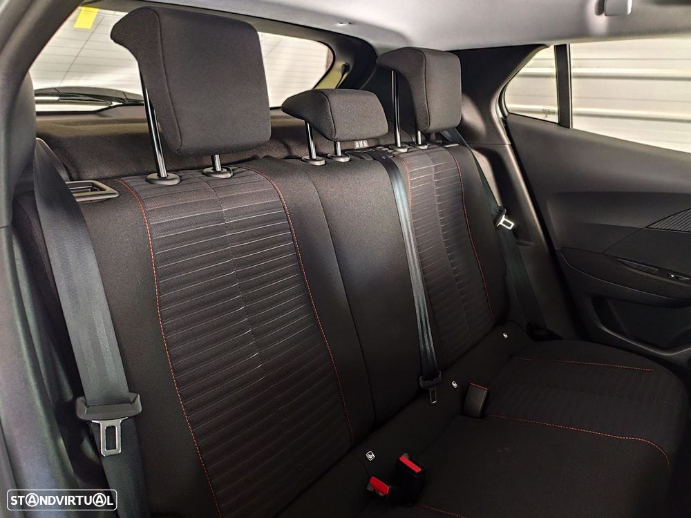 Peugeot 2008 PureTech 100 Active - 24