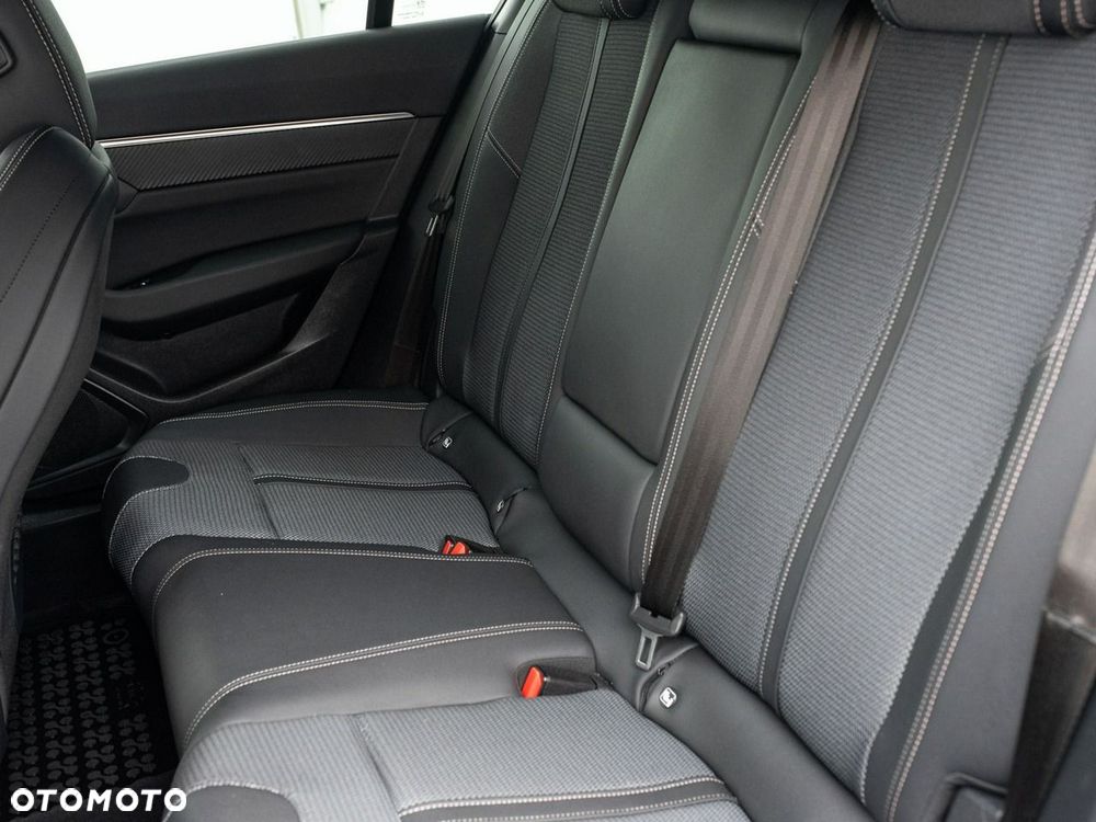 Peugeot 508 1.5 BlueHDi Allure Pack S&S EAT8 - 29
